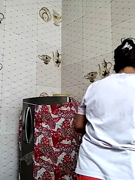 Snapshot of illay_love chatting on 10-19-25, 07:09 illay love online show from 10-19-25, 07:09