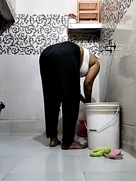 Snapshot of illay_love chatting on 10-28-25, 06:06 illay love online show from 10-28-25, 06:06