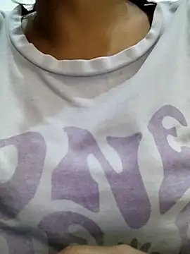 Snapshot of illay_love chatting on 11-10-25, 05:28 illay love online show from 11-10-25, 05:28