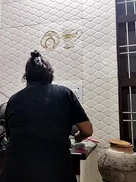 Snapshot of illay_love chatting on 11-22-25, 03:44 illay love online show from 11-22-25, 03:44