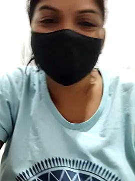 Snapshot of illay_love chatting on 11-28-25, 06:05 illay love online show from 11-28-25, 06:05