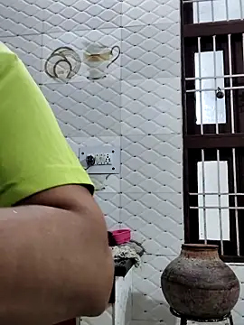 illay love online show from 02-14-26, 03:53