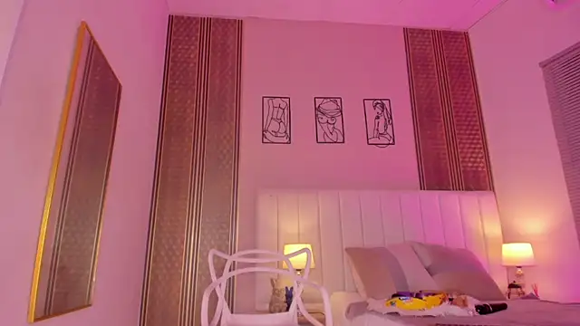 zoe sky  online show from 11-04-25, 11:42