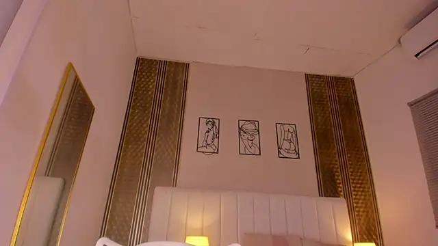 zoe sky  online show from 03-27-26, 11:32