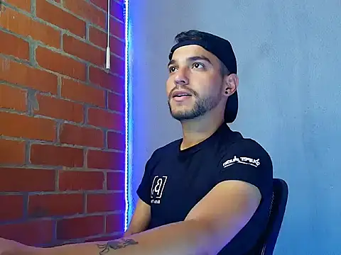 Leandro valenzuela online show from 10-24-25, 10:17