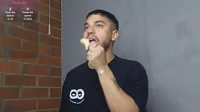 Leandro valenzuela online show from 04-02-26, 04:32