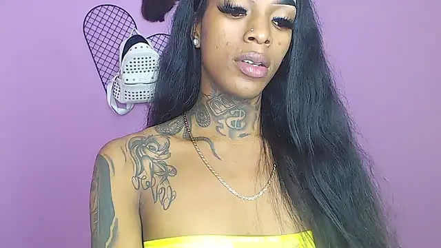 Snapshot of badgirls_cx chatting on 12-23-24, 08:03 badgirls cx online show from 12-23-24, 08:03