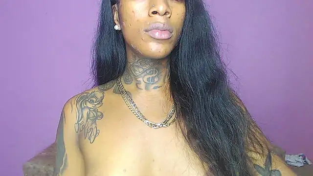 Snapshot of badgirls_cx chatting on 03-06-25, 11:47 badgirls cx online show from 03-06-25, 11:47