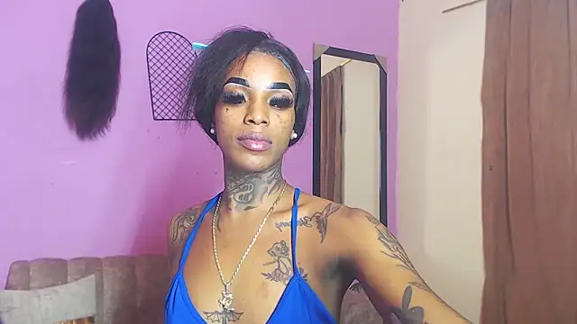 Snapshot of badgirls_cx chatting on 09-28-25, 10:15 badgirls cx online show from 09-28-25, 10:15