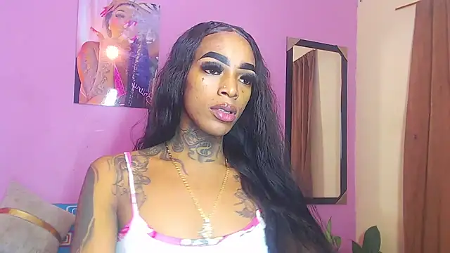 Snapshot of badgirls_cx chatting on 10-31-25, 11:28 badgirls cx online show from 10-31-25, 11:28