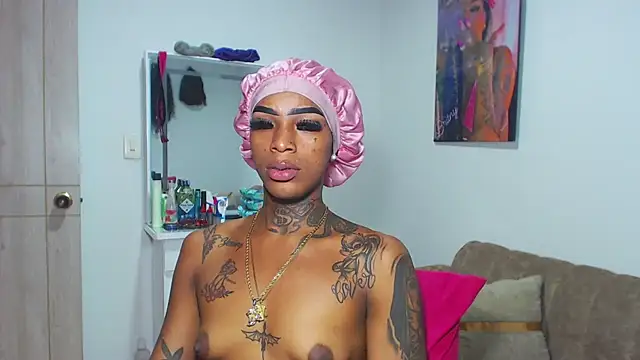 Snapshot of badgirls_cx chatting on 02-05-26, 12:43 badgirls cx online show from 02-05-26, 12:43