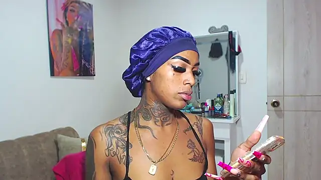 Snapshot of badgirls_cx chatting on 03-01-26, 08:00 badgirls cx online show from 03-01-26, 08:00