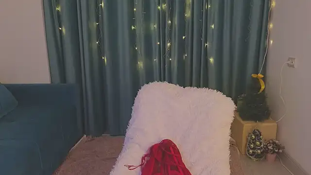 Snapshot of AudreyMell chatting on 12-30-24, 05:44 AudreyMell online show from 12-30-24, 05:44