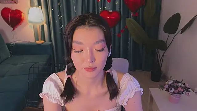 Snapshot of AudreyMell chatting on 02-15-25, 02:44 AudreyMell online show from 02-15-25, 02:44