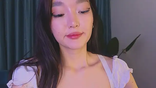 Snapshot of AudreyMell chatting on 02-26-25, 05:50 AudreyMell online show from 02-26-25, 05:50