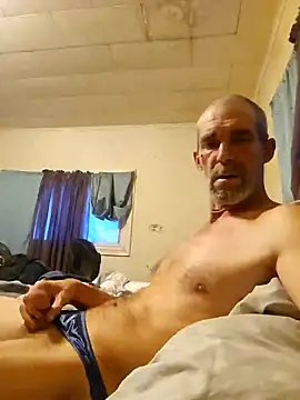 Snapshot of cassinova68 chatting on 01-11-25, 10:07 cassinova68 online show from 01-11-25, 10:07