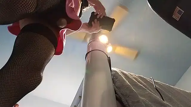 Snapshot of Sandrasaa chatting on 12-22-24, 10:58 Sandrasaa online show from 12-22-24, 10:58