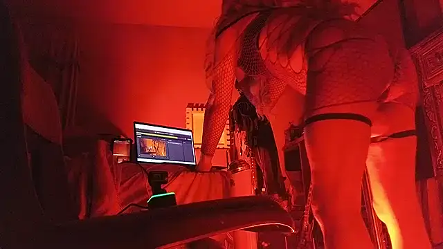 Snapshot of Sandrasaa chatting on 11-30-25, 07:34 Sandrasaa online show from 11-30-25, 07:34