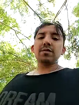 Snapshot of angelcachondo199211 chatting on 11-10-25, 03:22 angelcachondo199211 online show from 11-10-25, 03:22