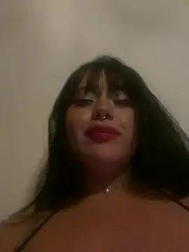 Snapshot of EllieMartini chatting on 03-10-25, 08:48 EllieMartini online show from 03-10-25, 08:48