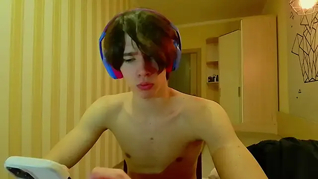 gayGamogey online show from 03-18-25, 08:37