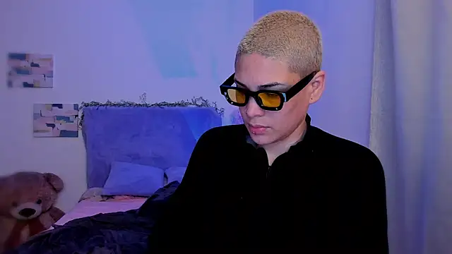 Charlee pink online show from 01-10-26, 09:16