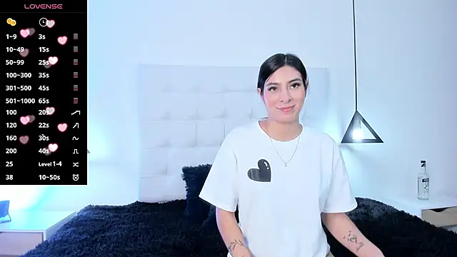 Snapshot of Enma_Olimpo chatting on 01-15-25, 08:05 Enma Olimpo online show from 01-15-25, 08:05