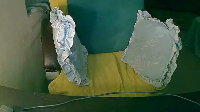 Cute-Tara online show from 10-25-25, 01:02