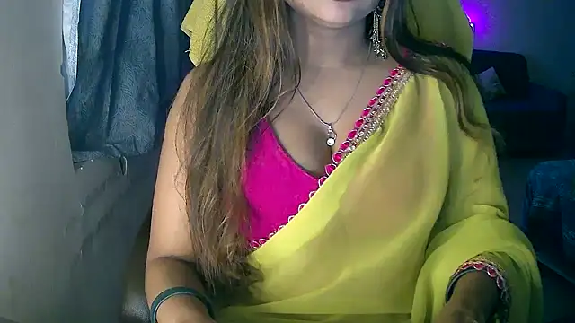 Cute-Tara online show from 10-31-25, 12:44