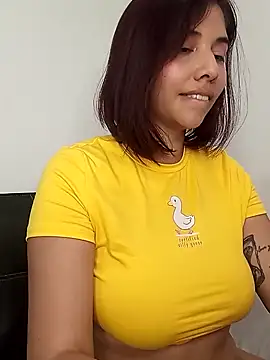 LucyMartelli online show from 02-05-25, 03:20