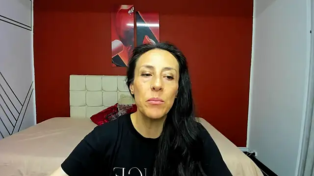 Snapshot of Abrillee1 chatting on 12-29-24, 02:06 Abrillee1 online show from 12-29-24, 02:06