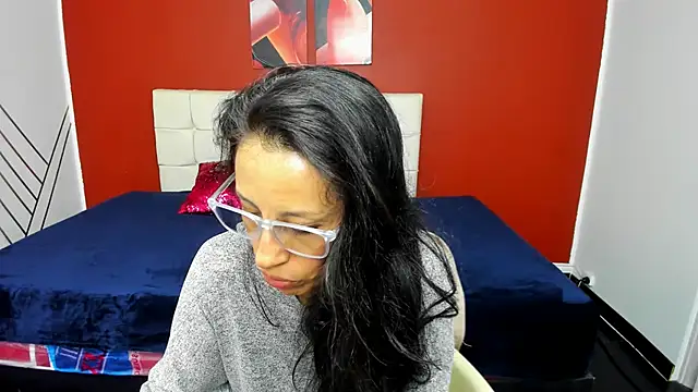 Snapshot of Abrillee1 chatting on 01-08-25, 07:34 Abrillee1 online show from 01-08-25, 07:34