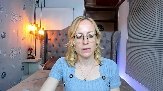 Snapshot of SammySanders chatting on 12-28-24, 01:18 SammySanders online show from 12-28-24, 01:18