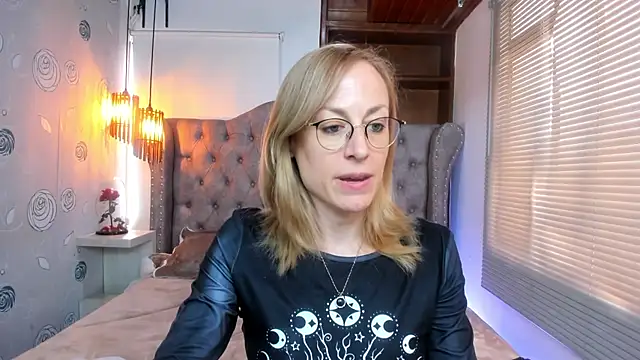 Snapshot of SammySanders chatting on 01-03-25, 05:10 SammySanders online show from 01-03-25, 05:10