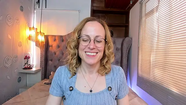 Snapshot of SammySanders chatting on 02-15-25, 06:23 SammySanders online show from 02-15-25, 06:23