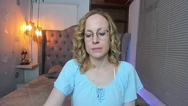 Snapshot of SammySanders chatting on 02-21-25, 11:10 SammySanders online show from 02-21-25, 11:10