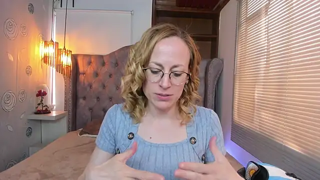 Snapshot of SammySanders chatting on 03-12-25, 08:10 SammySanders online show from 03-12-25, 08:10