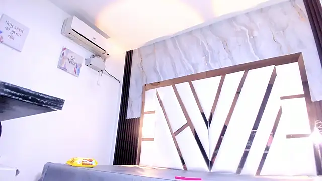 lola hornei online show from 09-27-25, 12:15