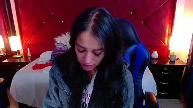 Snapshot of Julietacollins06 chatting on 02-03-26, 01:16 Julietacollins06 online show from 02-03-26, 01:16