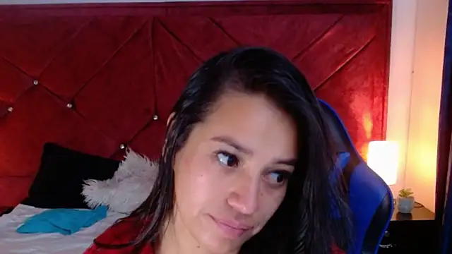 Snapshot of Julietacollins06 chatting on 02-18-26, 01:07 Julietacollins06 online show from 02-18-26, 01:07