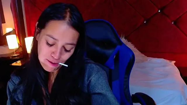 Snapshot of Julietacollins06 chatting on 02-23-26, 01:19 Julietacollins06 online show from 02-23-26, 01:19