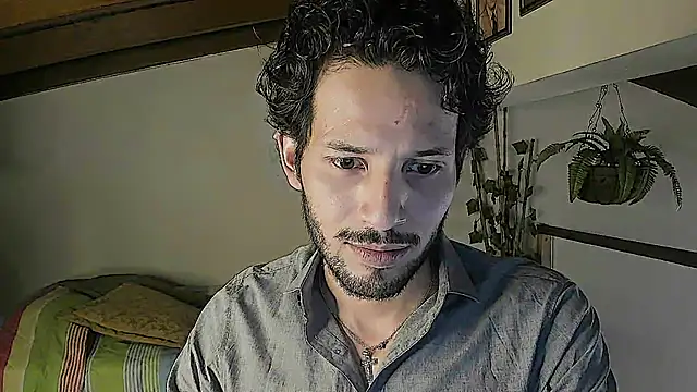 Snapshot of Nicholasrodrii chatting on 06-11-26, 08:40 Nicholasrodrii online show from 06-11-26, 08:40