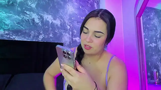 brianaGuzman online show from 01-10-25, 12:58