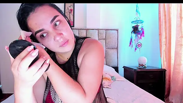 brianaGuzman online show from 09-12-25, 06:19