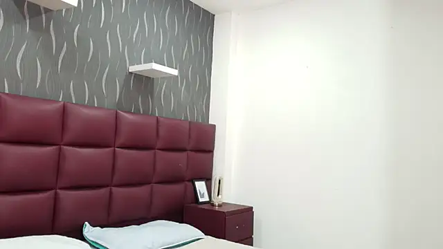 brianaGuzman online show from 09-20-25, 02:29