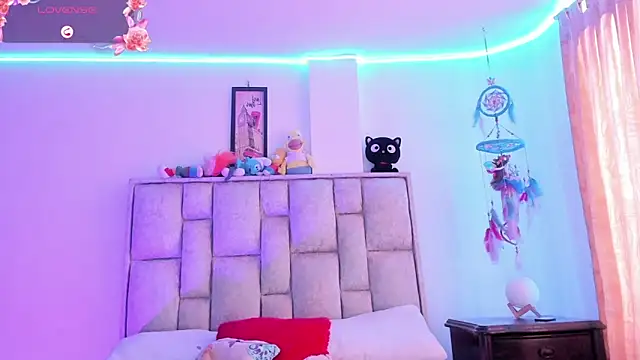 brianaGuzman online show from 10-12-25, 05:12