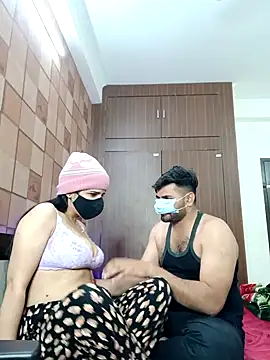 Snapshot of aaliya_bhattt chatting on 12-14-24, 03:58 aaliya bhattt online show from 12-14-24, 03:58