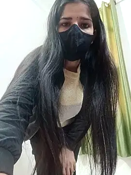 Snapshot of aaliya_bhattt chatting on 12-20-24, 10:05 aaliya bhattt online show from 12-20-24, 10:05