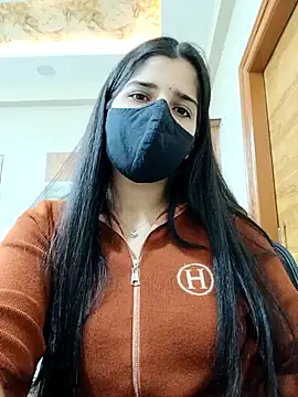 Snapshot of aaliya_bhattt chatting on 01-20-25, 05:48 aaliya bhattt online show from 01-20-25, 05:48