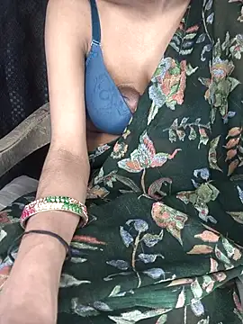 Snapshot of baby_soni78690 chatting on 11-12-25, 05:35 baby soni78690 online show from 11-12-25, 05:35